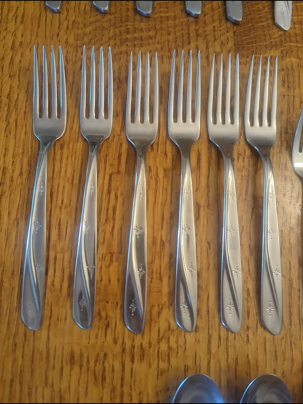 CONSTELLATION │Insico Stainless Silverware by International Silver  │23 Pieces